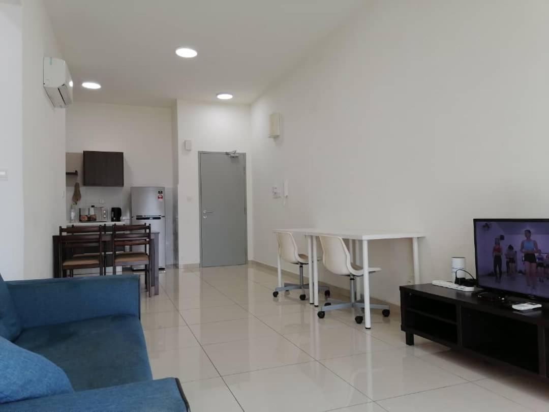 Mesahill Nilai 2 Room Condo - Fast Wifi, Amazing Pool & Tv Exterior foto